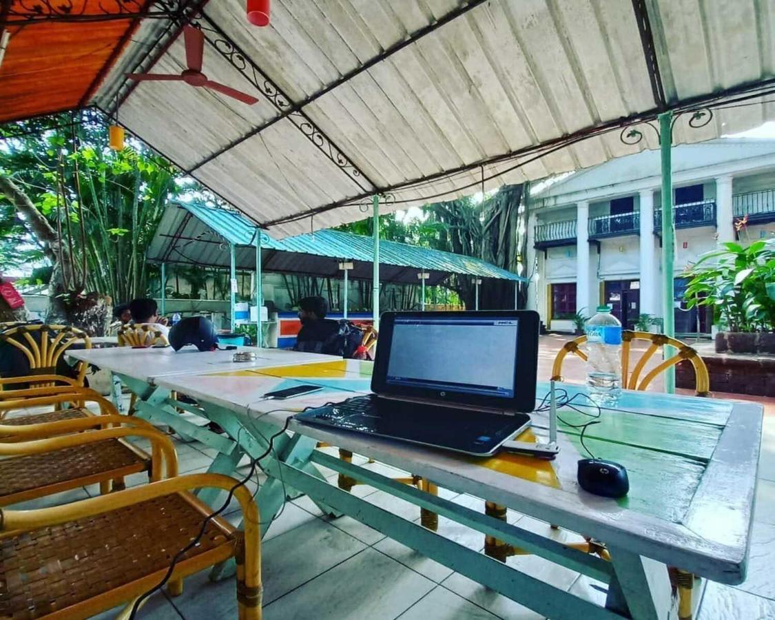 Piggy Calangute By Urban Nomads - Dorms & Pvt Rooms GOA Extérieur photo