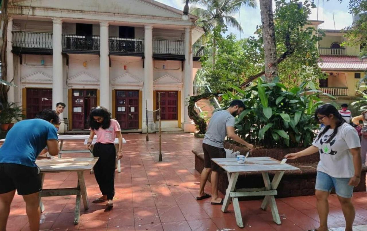 Piggy Calangute By Urban Nomads - Dorms & Pvt Rooms GOA Extérieur photo